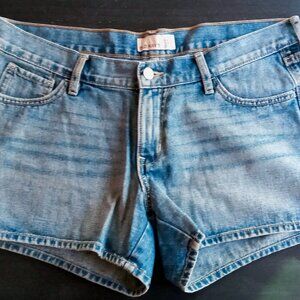 Cute Old Navy Women’s Light Wash Lowrise 3.5” Inseam 5 Pocket Jean Shorts Sz 12